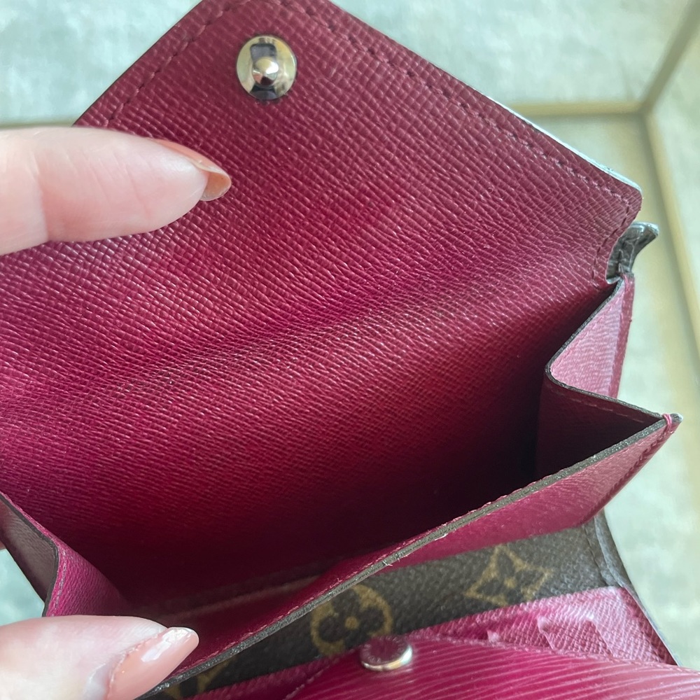 Louis Vuitton Epi Monogram Marie-Lou Compact Wallet ‘Fuchsia’ - Picture 7 of 12